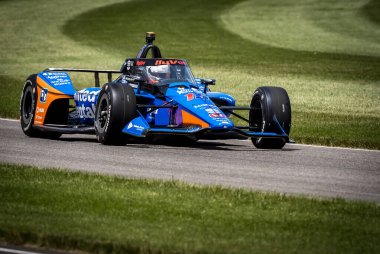 New Albany, Ohio 'dan GRAHAM RAHAL (15) Indianapolis 500' ün 108. koşusu için Speedway, IN 'deki Indianapolis Motor Yarış Pisti' nde antrenman yapıyor..