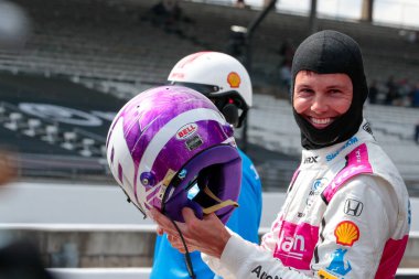 Cambridge, İngiltere 'den TOM BLOMQVIST (R) (66), Speedway, IN' deki Indianapolis Motor Yarış Pisti 'nde Sonsio Grand Prix için pratik yapmaya hazırlanıyor..