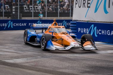 Haziran 2002, 2024-Detroit, MI; NTT INDYCAR SERIES sürücüsü, Auckland, Yeni Zelandalı SCOTT DIXON (9) Detroit Grand Prix 'inde Detroit, MI.