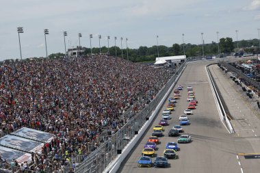 Michael McDowell, Madison, IL, ABD 'de Illinois 300' de sahada lider.