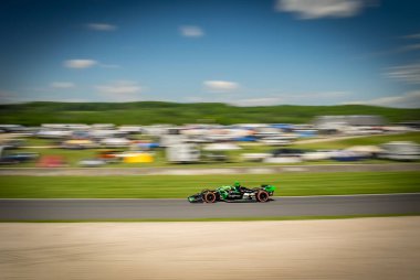 Cenevre 'den ROMAIN GROSJEAN (77), İsviçre' nin Elkhart Gölü 'ndeki Road America' da XPEL Grand Prix için pratik yapmaktadır..