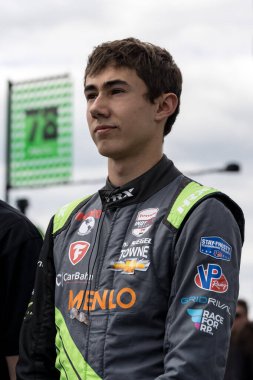 NTT INDYCAR SERIES sürücüsü, yedek sürücü, NOLAN SIEGEL (78) Palo Alto, Kaliforniya 'dan Elkhart Lake WI' deki Road America 'daki XPEL Grand Prix' den önce milli marşı temsil etmektedir..