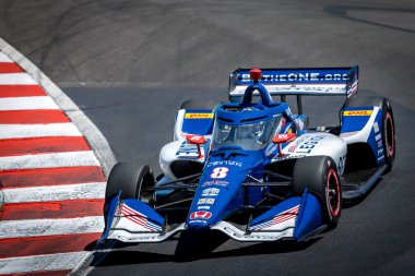 Stockholm 'den LINUS LUNDQVIST (R) (8), İsveç, Salinas, CA' daki WeatherTech Raceway Laguna Seca 'da Monterey' in Firestone Grand Prix 'si için pratik yapıyor..