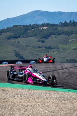 Jüpiter 'den KYLE KIRKWOOD (27), Florida Firestone Grand Prix of Monterey için Salinas, CA' daki WeatherTech Raceway Laguna Seca 'da pratik yapıyor..