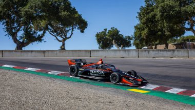 Woodbury, Connecticut 'tan SANTINO FERRUCCI (14), Salinas' taki WeatherTech Raceway Laguna Seca 'da Monterey' in Firestone Grand Prix 'i için antrenman yapıyor..