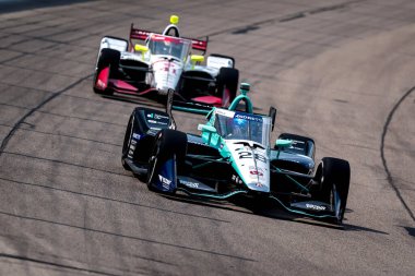 İsveç 'in Kumla kentinden MARCUS ERICSSON (28) Newton, IA' daki Iowa Speedway 'de Hy-Vee Homefront 250 için pratik yapmaktadır..