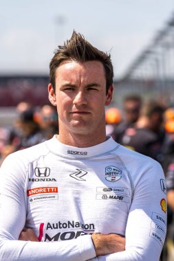 Jüpiter, Florida 'dan KYLE KIRKWOOD (27), Newton, IA' daki Iowa Speedway 'de Hy-Vee Homefront 250 yarışına katılmaya hazırlanıyor..