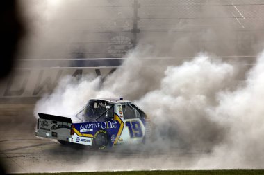 Christian Eckes Lübnan, TN, ABD 'de Rackley Çatısı 200' ü kazandı.