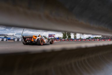 Portland 'daki Portland Uluslararası Yarış Pisti' nde Bitnile.com Grand Prix için Nevada City, Kaliforniya 'dan ALEXANDER ROSSI (7) (ABD).