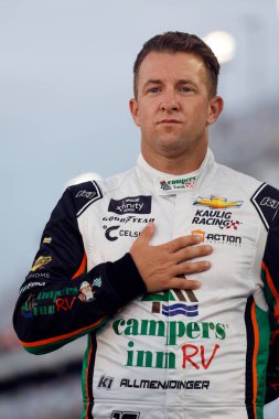 23 Ağustos 2024-Daytona, FL; AJ Allmendinger Daytona, FL, ABD 'de Coca-Cola tarafından desteklenen Wawa 250 için hazırlanıyor.