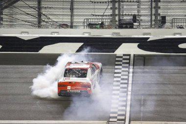 23 Ağustos 2024-Daytona, FL; Ryan Truex Daytona, FL, ABD 'de Coca-Cola tarafından desteklenen Wawa 250' yi kazandı.