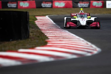 Payette, Idaho 'dan STING RAY ROBB (41) (ABD) Portland' daki Portland Uluslararası Yarış Pisti 'nde düzenlenen Bitnile.com Grand Prix antrenmanı sırasında yolda ilerliyor..