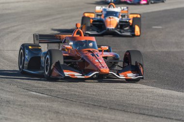 NTT INDYCAR SERIES sürücüsü, Christchurch, Yeni Zelanda 'dan MARCUS ARMSTRONG (11) (NZL), Batı Allis' teki Milwaukee Mile 250 'lerde Hy-Vee Milwaukee Mile yarışları sırasında, WI.