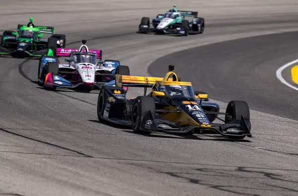 Sep 01, 2024-Batı Allis, WI; NTT INDYCAR SERIES sürücüsü, SANTINO FERRUCCI (ABD) Woodbury, Connecticut Hy-Vee Milwaukee Mile 250 's sırasında Batı Allis, WI.
