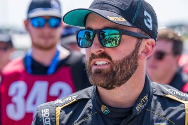 NASCAR Cup Serisi sürücüsü AUSTIN DILLON (3), taraftarlara Hampton, GA 'daki Atlanta Motor Speeway' deki Walmart 'ta bulunan Quaker State 400' den önce tanıtıldı..