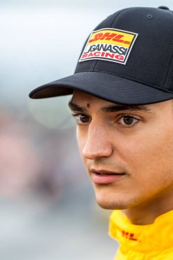Barcelona, İspanya 'dan ALEX PALOU (10) (ESP), Gainbridge' in Lübnan 'daki Nashville Superspeedway' de sunduğu Big Machine Music City Grand Prix için pratik yapmaya hazırlanıyor..