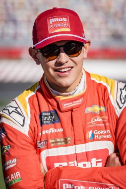 NASCAR Xfinity Serisi sürücüsü SAMMY SMITH (8), Concord, NC 'deki Charlotte Motor Yarış Pisti' nde Bank of America ROVAL 400 için pratik yapmaya hazırlanıyor..