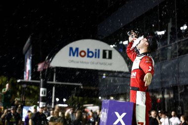 JESSE LoVE (2) Daytona Beach, FL 'de United Rentals 300 kazandı.