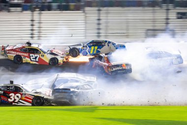 JOSH WILLIAMS (11), JUSTIN ALLGAIER (7), JEB BURTON (27), LELAND HONEYMAN JR (70), PATRICK EMERLING (07), RYAN SIEG (39), JEREMY CLEMENTS (51) 44.