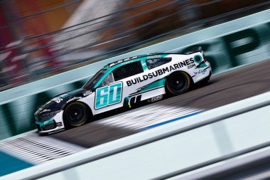 22 Mart 2025-Homestead, FL: RYAN PREECE (60), CT Homestead, FL 'deki Straight Talk Wireless 400' e katılmaya hazırlanıyor..