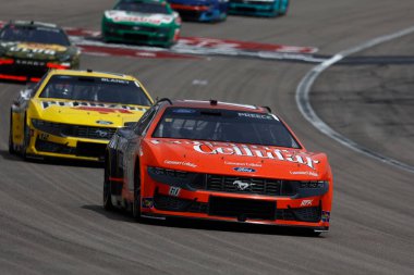 Berlin RYAN PreECE (60), CT Las Vegas, NV 'de Pennzoil 400 sırasında pozisyon için savaşıyor.