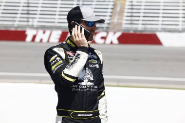 GRANT ENFINGER (9), Rockingham, NC 'de Black' s Lastiği 200 için pratik yapmaya hazırlanıyor..