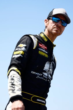 GRANT ENFINGER (9), Rockingham, NC 'de Black' s Lastiği 200 için pratik yapmaya hazırlanıyor..
