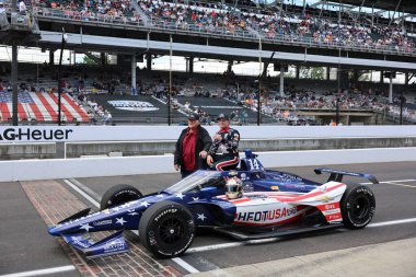 ABD 'nin başkenti Woodbury' den NTT INDYCAR SERIES sürücüsü SANTINO FERRUCCI (14) (ABD), Indianapolis 500 'ün 109..