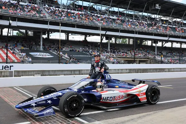 ABD 'nin başkenti Woodbury' den NTT INDYCAR SERIES sürücüsü SANTINO FERRUCCI (14) (ABD), Indianapolis 500 'ün 109..