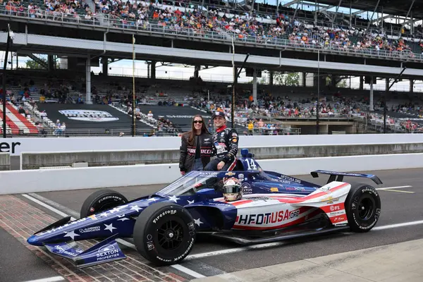 ABD 'nin başkenti Woodbury' den NTT INDYCAR SERIES sürücüsü SANTINO FERRUCCI (14) (ABD), Indianapolis 500 'ün 109..