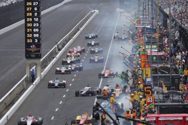 Indianapolis Motor Speedway, IN 'de Indianapolis 500' ün 109. koşusuna ev sahipliği yapıyor..