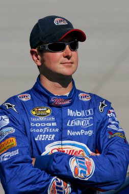 Kurt Busch, Dover, DE 'deki Dover Uluslararası Yarış Pisti 400 Dodge Satıcıları elemeleri sırasında.