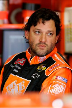 Sylvania 300 antrenmanı sırasında Loudon, NH 'deki New Hampshire Uluslararası Yarış Pisti' nde Tony Stewart..