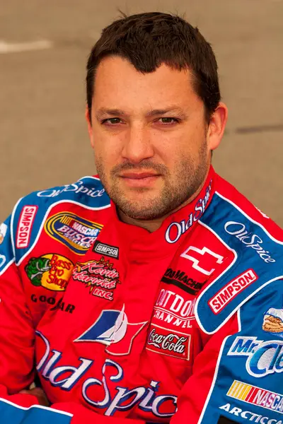 26 Şubat 2005 - Fontana, CA, ABD: Otomobil Kulübü 500 'de Tony Stewart.