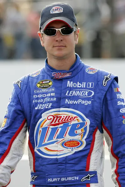 New Hampshire Uluslararası Yarış Pisti, Loudon, NH 'da Sylvania 300 antrenmanı sırasında Kurt Busch.