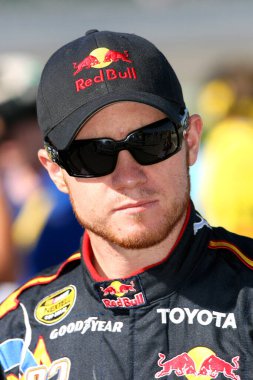 Kansas City, KS - 28 Eylül 2007 Brian Vickers Kansas Speedway 'de Lifelock 400 için eleme denemesi yapmayı bekliyor..