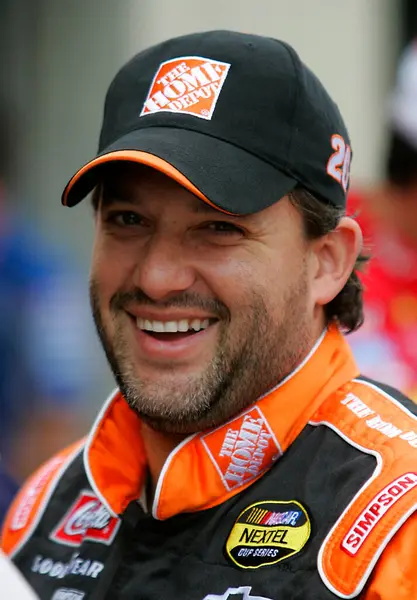 Indianapolis, IN - 29 Temmuz 2007: Indianapolis, IN 'deki Indianapolis Motor Yarış Pisti' nde Allstate 400 antrenmanı sırasında Tony Stewart.