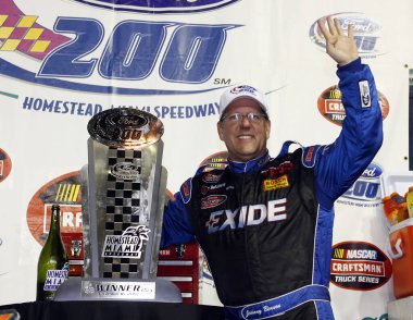Miami, Florida - 16 Kasım 2007: Johnny Benson Homestead Miami Yarış Pisti 'nde Ford 200' ü kazandı.
