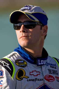 Homestead, FL USA - 16 Kasım 2007: Homestead-Miami Speedway 'de Homestead, FL' de NASCAR Nextel Cup Ford 400 koşusunda Jimmie Johnson.