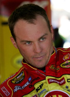 Brooklyn, MI - 18 Ağustos 2007: Kevin Harvick, Brooklyn 'deki Michigan Uluslararası Yarış Pistinde 3M Performans 400 antrenmanı sırasında.