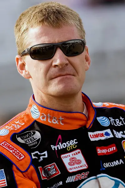 Loudon, NH USA - 14 Eylül 2007: Jeff Burton New Hampshire International Speedway 'de NNCS Sylvania 300' ün Loudon, NH.