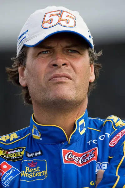Pocono, PA USA - 3 Ağustos 2007: Michael Waltrip Pocono Yarış Pisti 'nde NNCS Pennsylvania 500 koşusuna katılmayı bekliyor