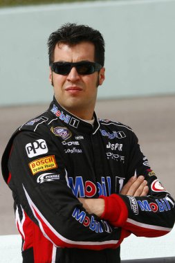 Homestead, FL - 17 Kasım 2007 Busch Serisi Ford 300 elemeleri sırasında Homestead Miami Yarış Pisti 'nde Sam Hornish Jr..