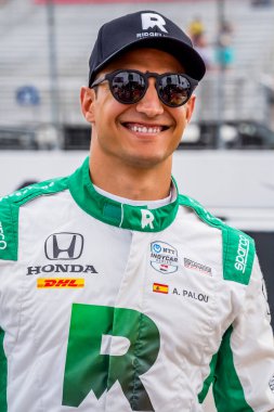 Barcelona, İspanya 'dan NTT INDYCAR SERIES sürücüsü ALEX PALOU (10), Madison, IL' deki World Wide Technology Raceway 'deki Bommarito Otomotiv Grubu 500' e katılmaya hazırlanıyor..
