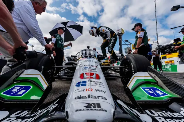 New Albany 'nin NTT INDYCAR SERIES sürücüsü GRAM RAHAL (15) (ABD), Madison, IL' deki World Wide Technology Raceway 'de Bommarito Otomotiv Grubu 500' e katılmaya hak kazandı..