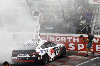 Norman 'dan Chris Bell (20), Kuzey Wilkesboro, NC' deki NASCAR All-Star yarışını kazandı..