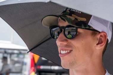 NTT INDYCAR SERIES sürücüsü, STING RAY ROBB (77) (ABD) (Payette, ID), Iowa 'daki Iowa Speedway' deki Sukup INDYCAR Yarış Haftasonu 'na hak kazandı..