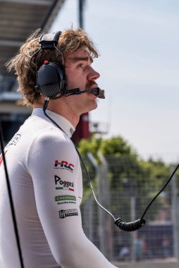 Odiham, İngiltere 'den NTT INDYCAR SERIES sürücüsü LOUIS FOSTER (45) (R) (ENG), TORONTO' daki sergide Ontario Honda Satıcıları Indy Toronto 'ya katılmaya hak kazandı..