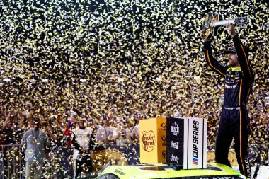 RYAN BLANEY (12), NC Nashville, TN 'de Cracker Barrel 400' ü kazandı..