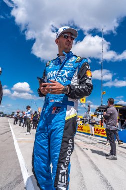 INDYCAR Serisi sürücüsü, GRAHAM RAHAL (15) (ABD), WEST ALLIS, WEST 'teki Wisconsin Eyalet Parkı' ndaki Milwaukee Mile 250 'ye katılmaya hak kazandı..